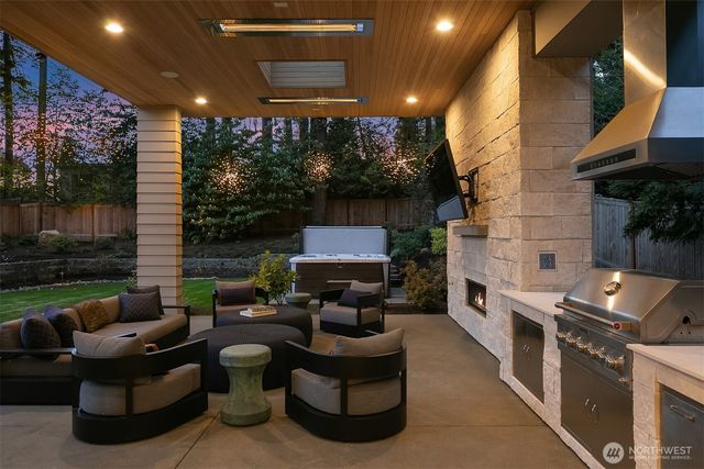2131 104th Place SE, Bellevue, WA 98004