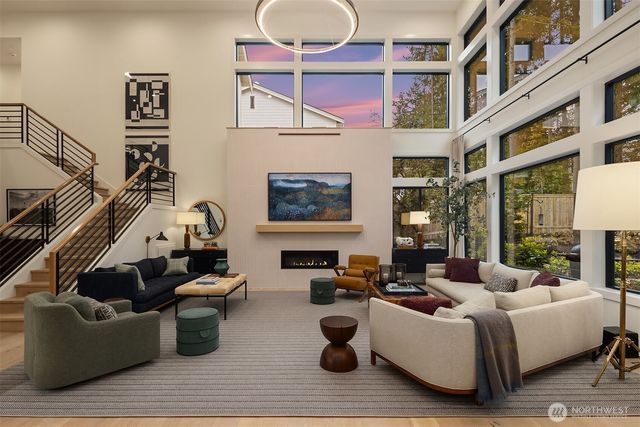 2131 104th Place SE, Bellevue, WA 98004