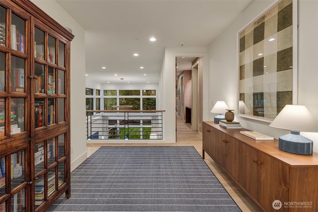 2131 104th Place SE, Bellevue, WA 98004