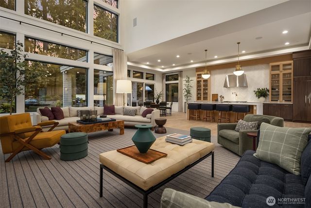 2131 104th Place SE, Bellevue, WA 98004