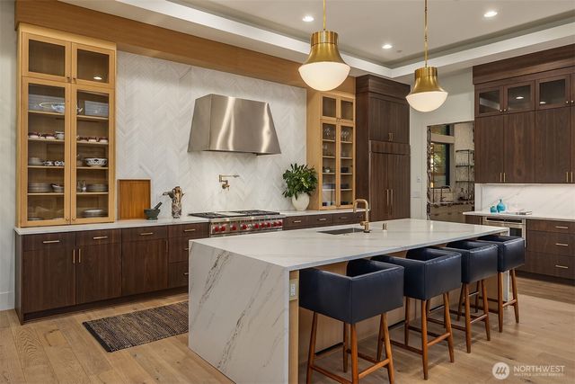 2131 104th Place SE, Bellevue, WA 98004