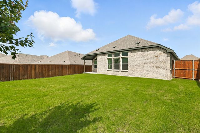 506 Red Barn Drive, Van Alstyne, TX 75459