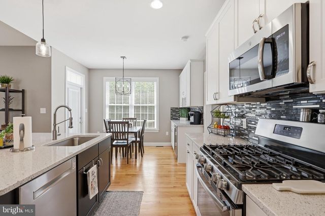 132 VINCENT DR, Stephens City, VA 22655