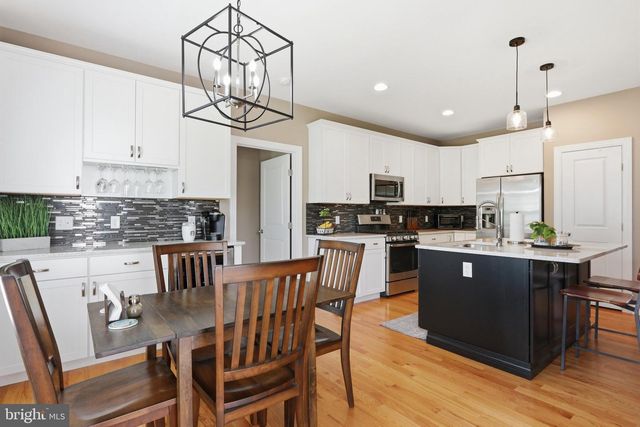 132 VINCENT DR, Stephens City, VA 22655