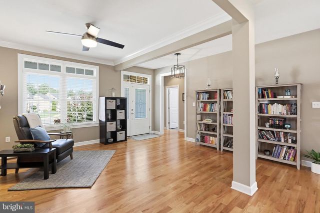 132 VINCENT DR, Stephens City, VA 22655