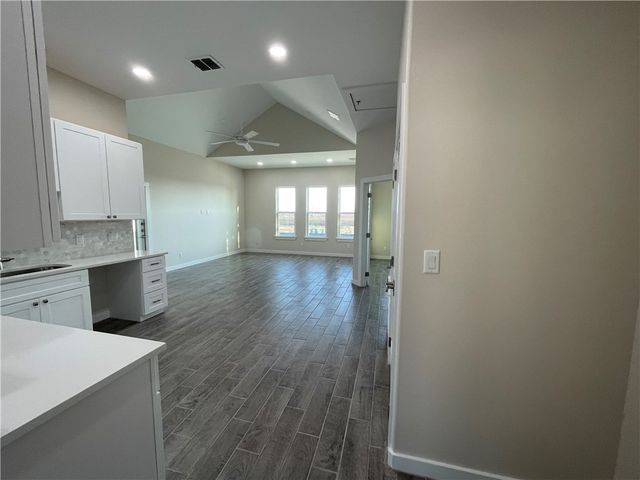 211 St John Circle, Port Aransas, TX 78373