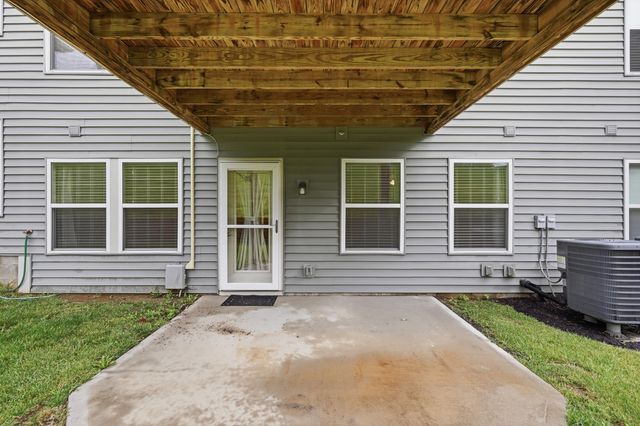 2048 Tanners Cove Road, Hebron, KY 41048