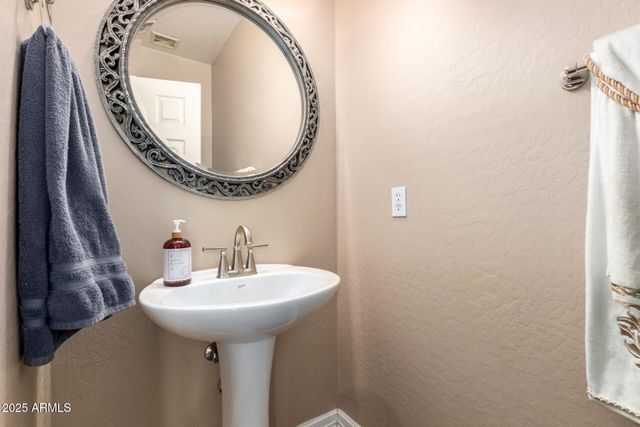 3017 E POWELL Way, Gilbert, AZ 85298