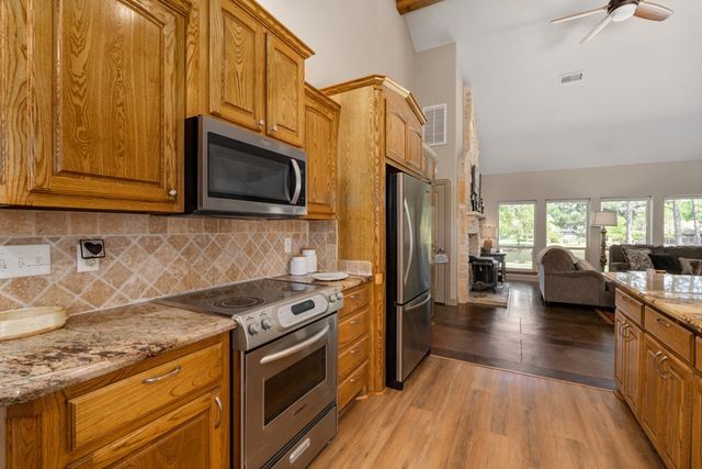 211 N Beverly Drive, Malakoff, TX 75148
