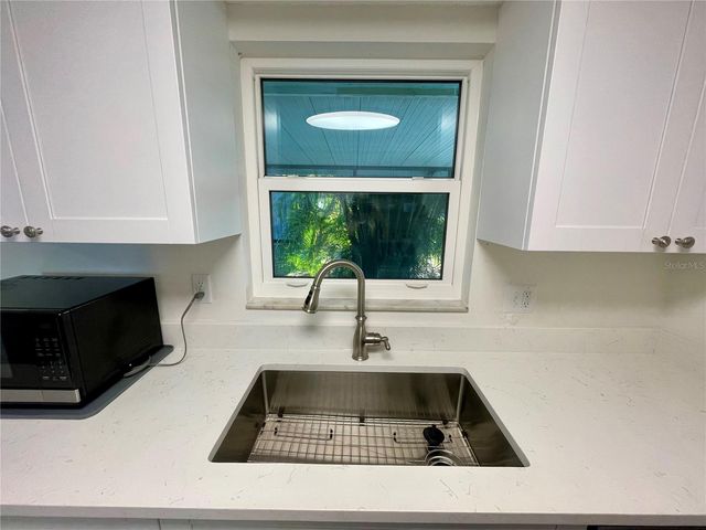 5157 ISLAND DATE STREET, Sarasota, FL 34232