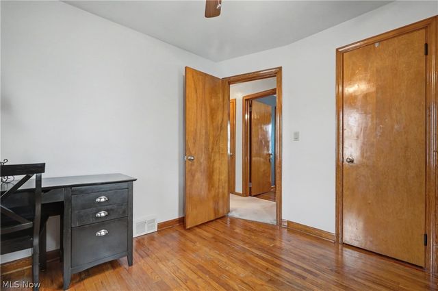 226 Helena Drive, Struthers, OH 44471