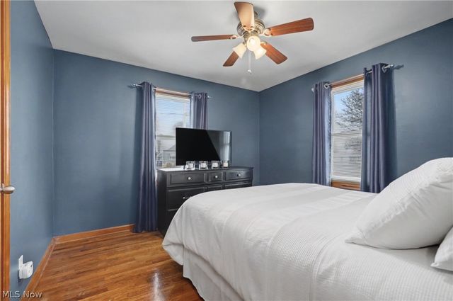 226 Helena Drive, Struthers, OH 44471