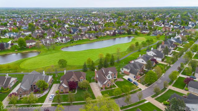 45498 Muirfield Drive, Canton Charter Township, MI 48188