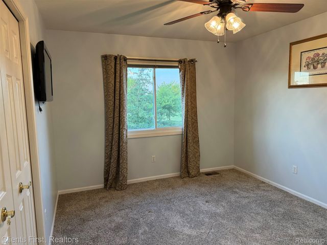 45498 Muirfield Drive, Canton Charter Township, MI 48188