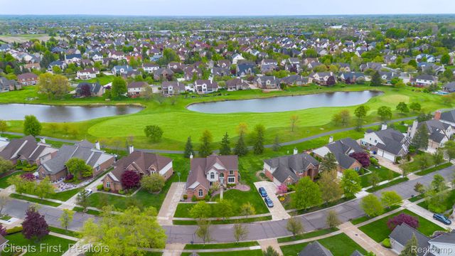 45498 Muirfield Drive, Canton Charter Township, MI 48188