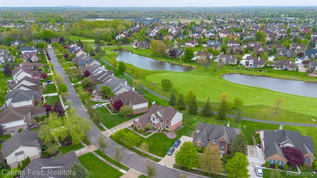 45498 Muirfield Drive, Canton Charter Township, MI 48188