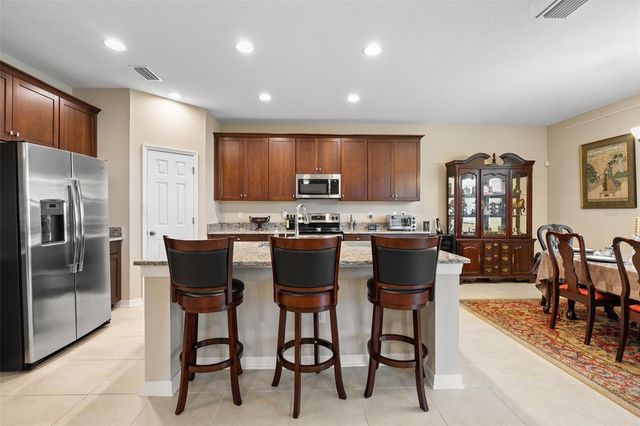 31046 PARROT REEF COURT, Wesley Chapel, FL 33545