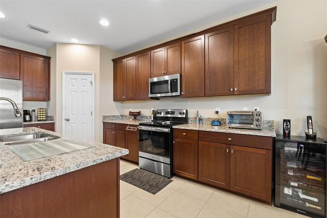 31046 PARROT REEF COURT, Wesley Chapel, FL 33545