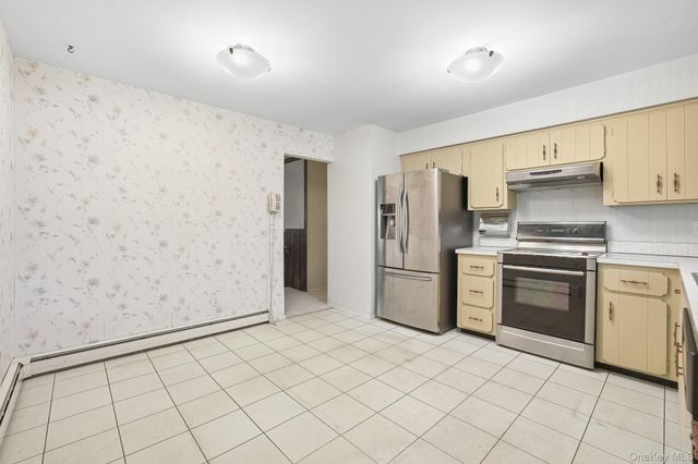 42 Bayberry Hill Road, Mahopac, NY 10541