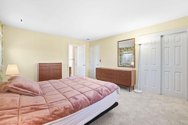 42 Bayberry Hill Road, Mahopac, NY 10541