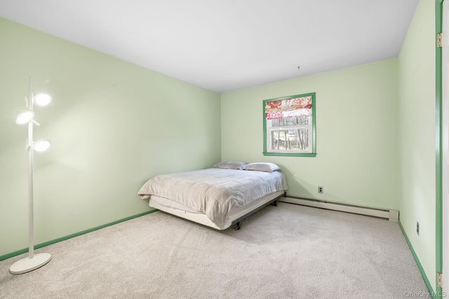 42 Bayberry Hill Road, Mahopac, NY 10541