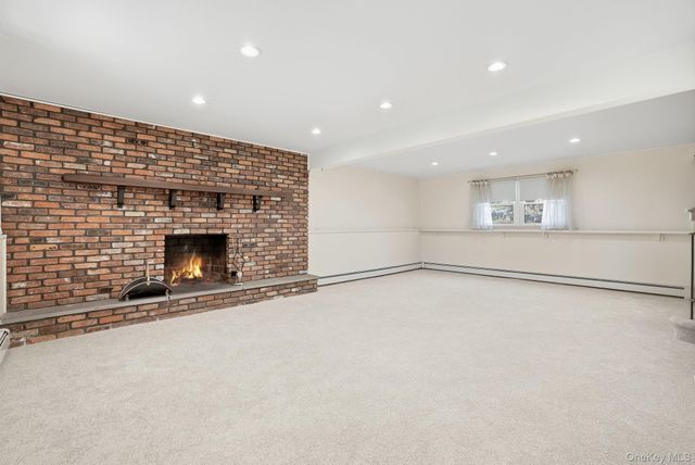 42 Bayberry Hill Road, Mahopac, NY 10541