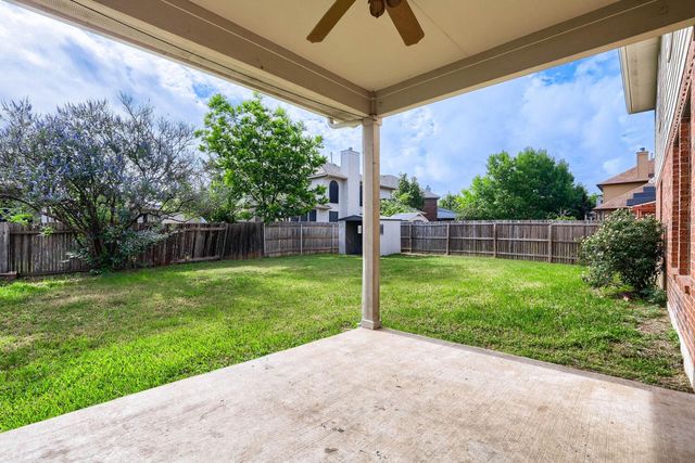 3817 Links LN, Round Rock, TX 78664