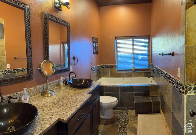 3478 S PORCUPINE CIR, Garden City, UT 84028