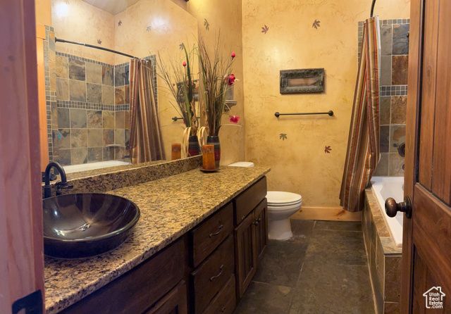 3478 S PORCUPINE CIR, Garden City, UT 84028