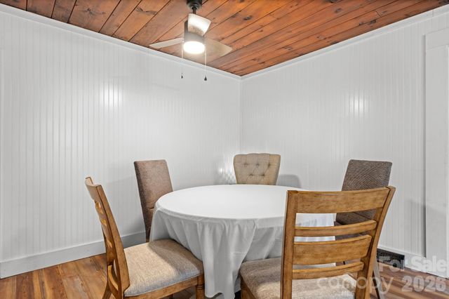 88 Lincoln Avenue, Marion, NC 28752