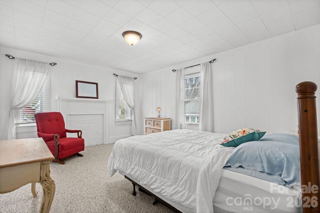 88 Lincoln Avenue, Marion, NC 28752