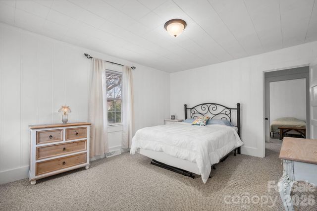 88 Lincoln Avenue, Marion, NC 28752