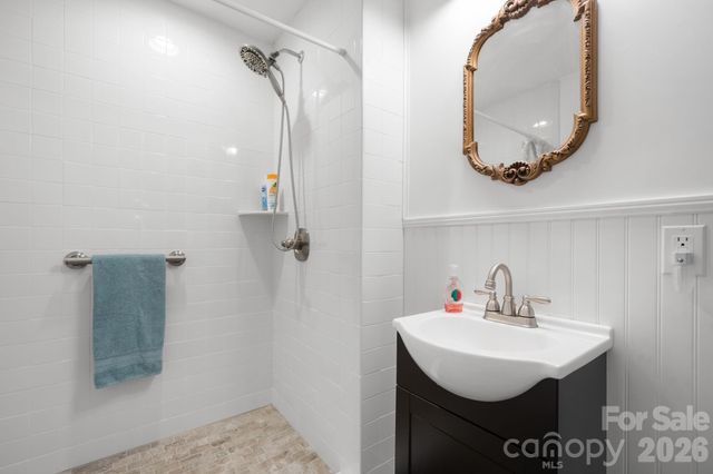 88 Lincoln Avenue, Marion, NC 28752