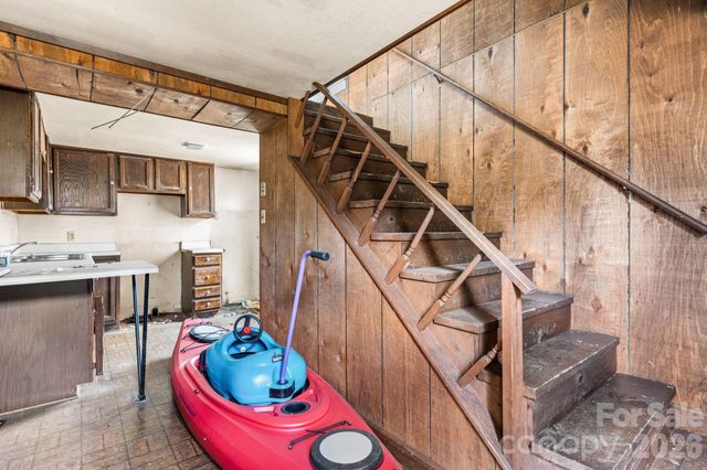 88 Lincoln Avenue, Marion, NC 28752