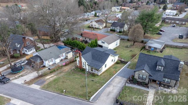 88 Lincoln Avenue, Marion, NC 28752