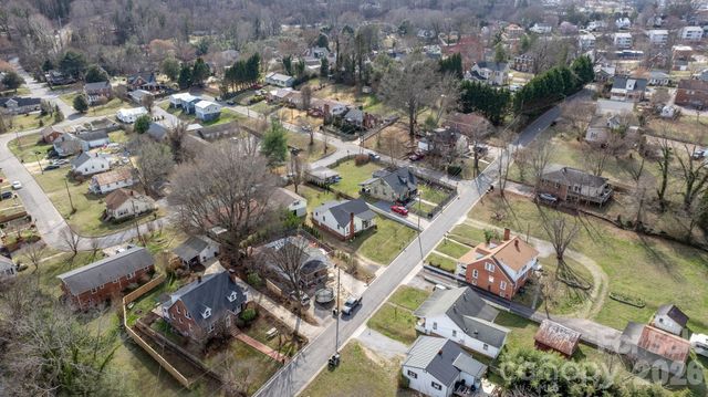 88 Lincoln Avenue, Marion, NC 28752