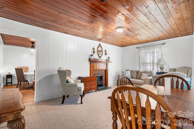 88 Lincoln Avenue, Marion, NC 28752