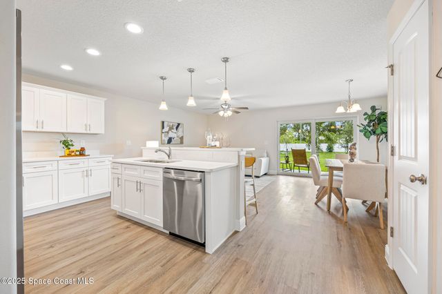 167 Hidden Woods Place, Melbourne, FL 32901