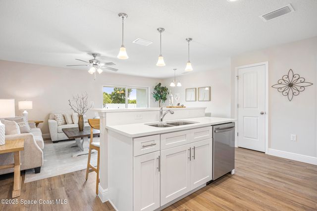 167 Hidden Woods Place, Melbourne, FL 32901