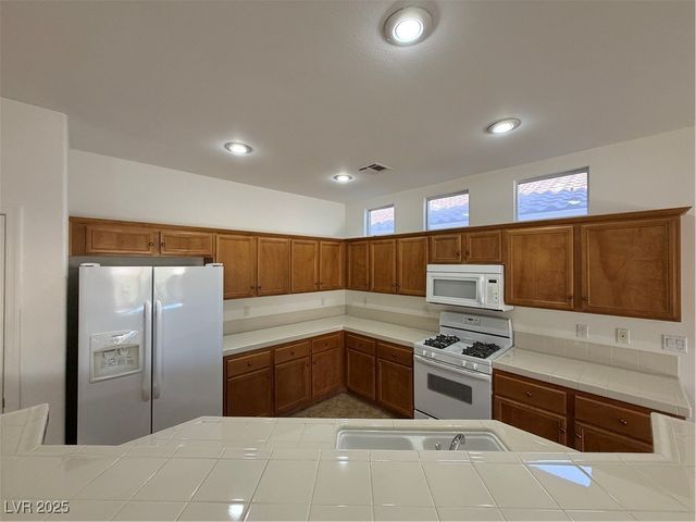 10596 Bardilino Street, Las Vegas, NV 89141