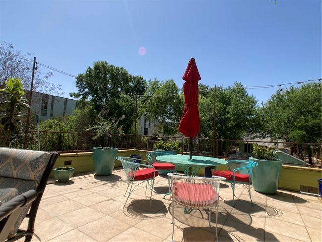 1509 Treadwell ST up, Austin, TX 78704