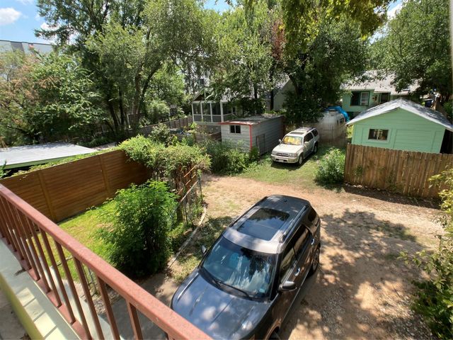 1509 Treadwell ST up, Austin, TX 78704