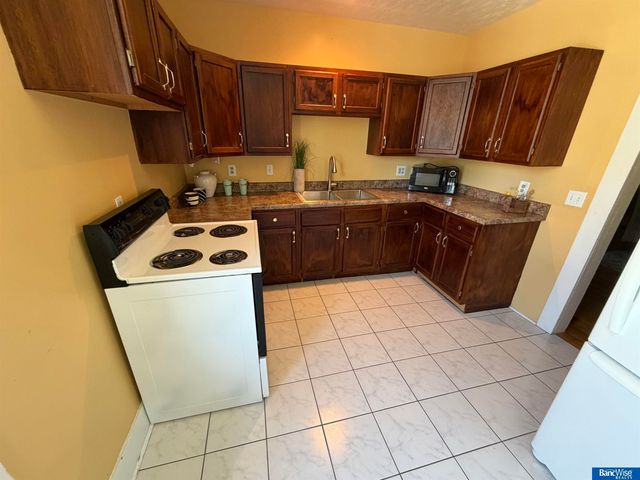 1635 S 13th Street, Lincoln, NE 68502