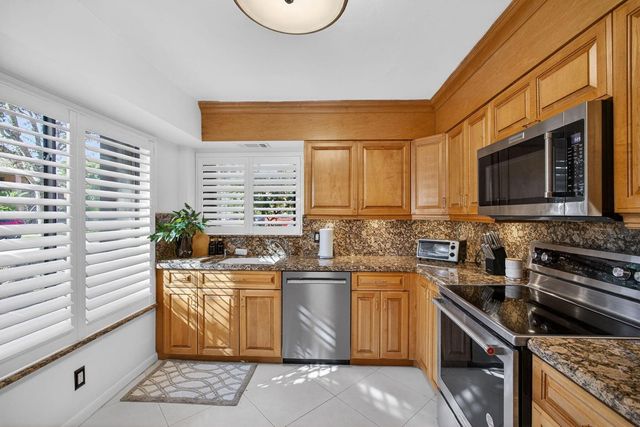 11282 Green Lake Drive 104, Boynton Beach, FL 33437