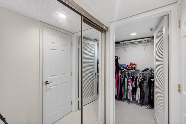 11282 Green Lake Drive 104, Boynton Beach, FL 33437