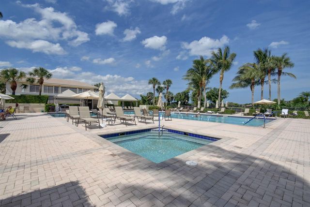 11282 Green Lake Drive 104, Boynton Beach, FL 33437