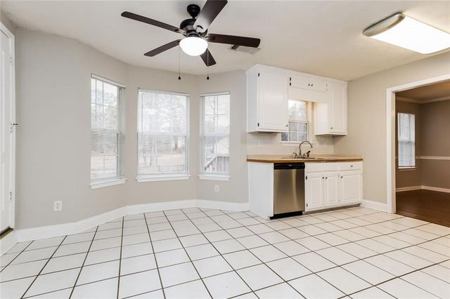 100 Rainwater Court, Mcdonough, GA 30252