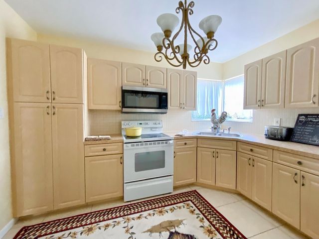 22239 MIDWAY BOULEVARD, Port Charlotte, FL 33952