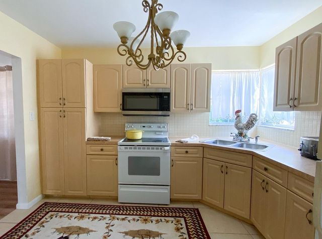 22239 MIDWAY BOULEVARD, Port Charlotte, FL 33952