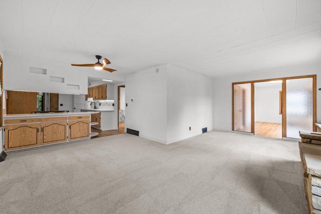 1012 Arcadian AVENUE, Waukesha, WI 53186